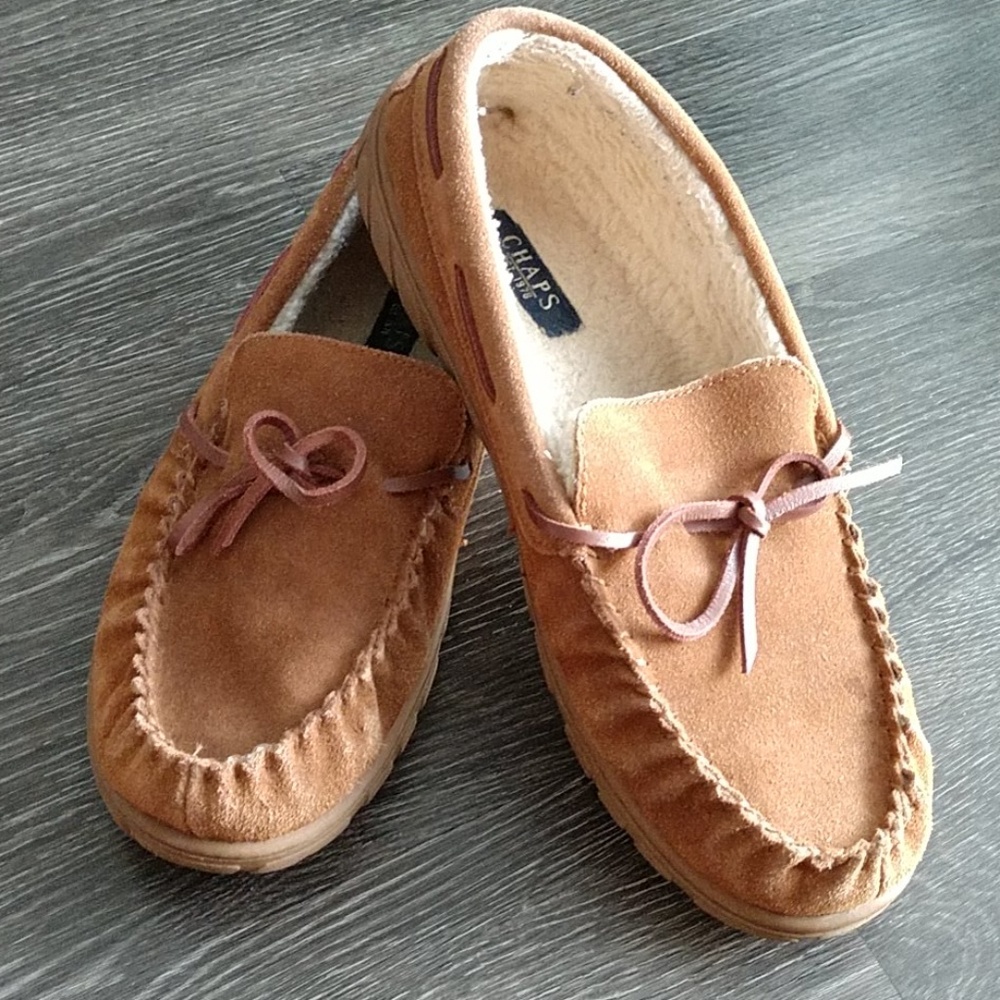 Men's size 11-12 Chaps Moccasin Slippers